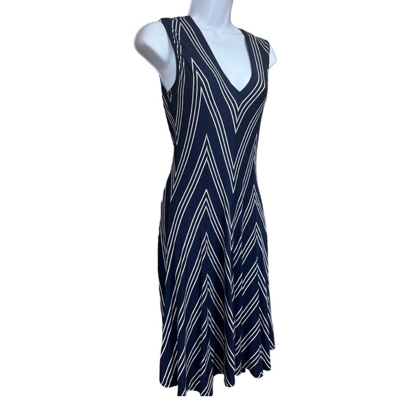 Sz XS Max Studio Blue White Sleeveless Dress - Picture 3 of 6